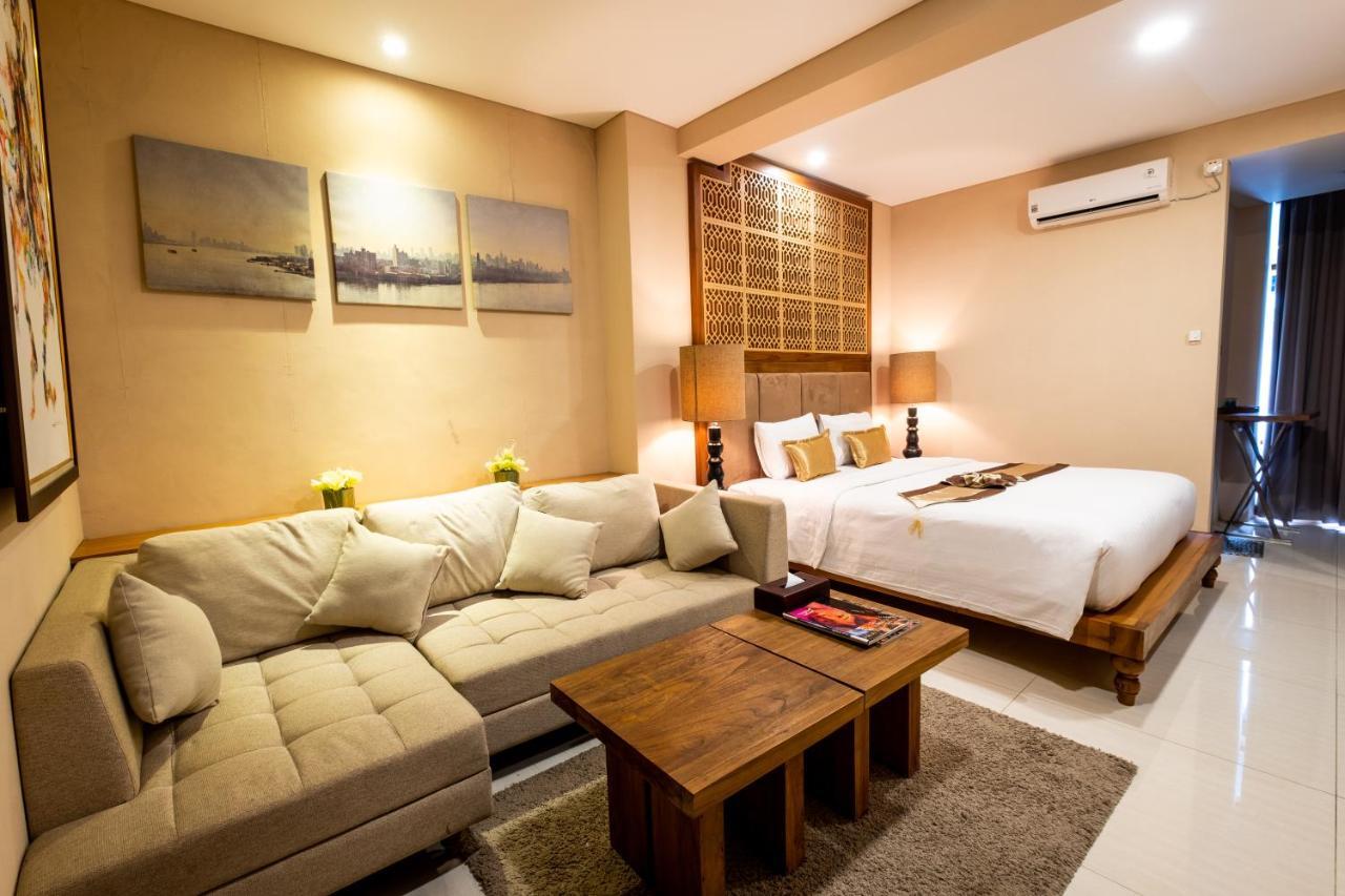 Raintree Boutique Villa & Gallery Джокьякарта Экстерьер фото