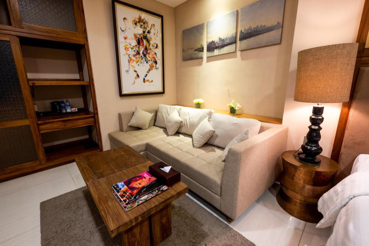 Raintree Boutique Villa & Gallery Джокьякарта Экстерьер фото