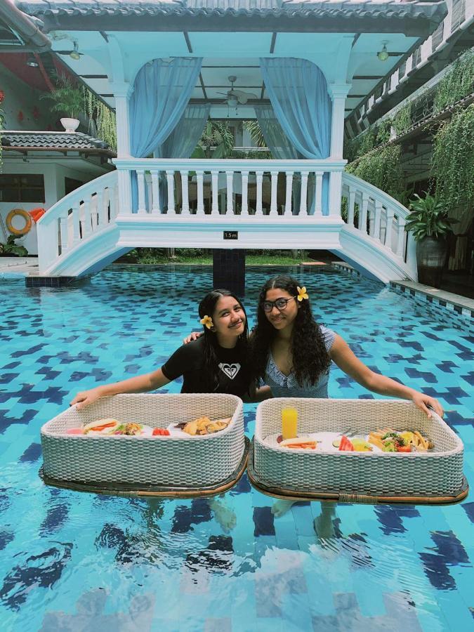 Raintree Boutique Villa & Gallery Джокьякарта Экстерьер фото